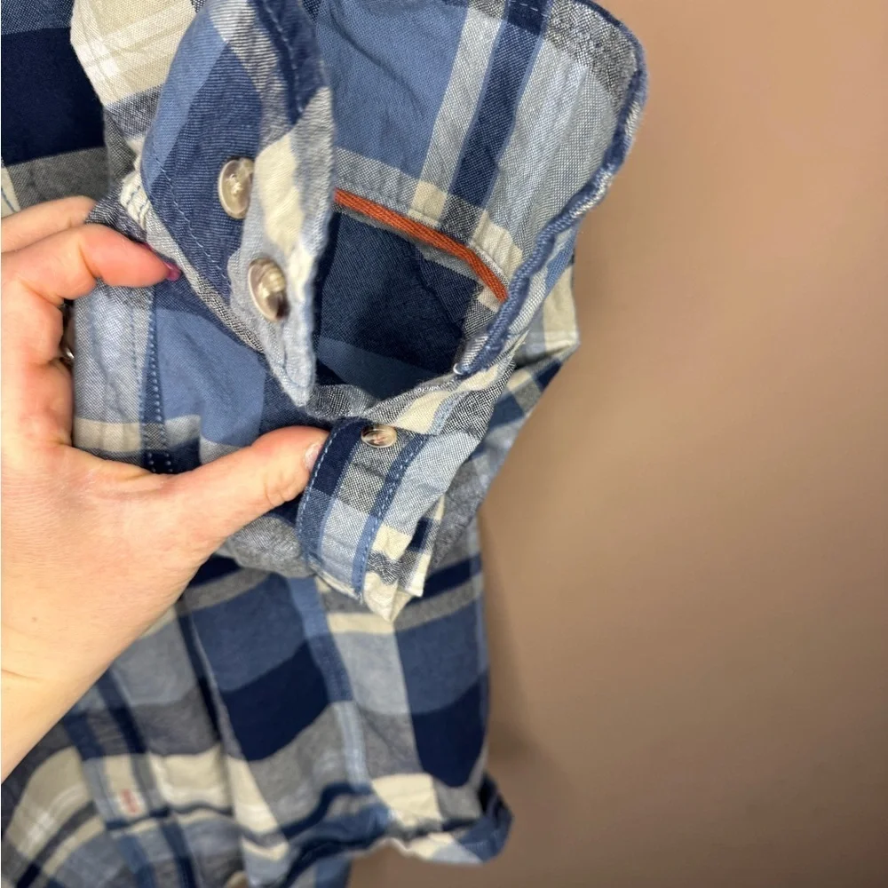 Men’s FatFace Navy and Light Blue Plaid Button-Down Shirt